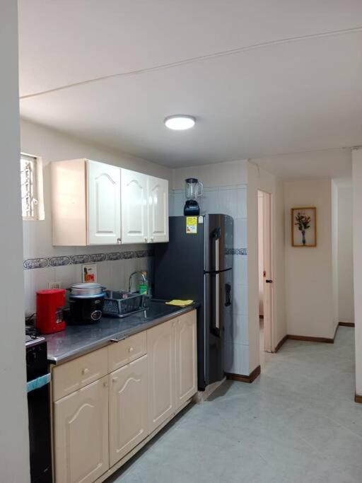 Apartment Amplia Casa Familiar, Comoda Y En Laureles *